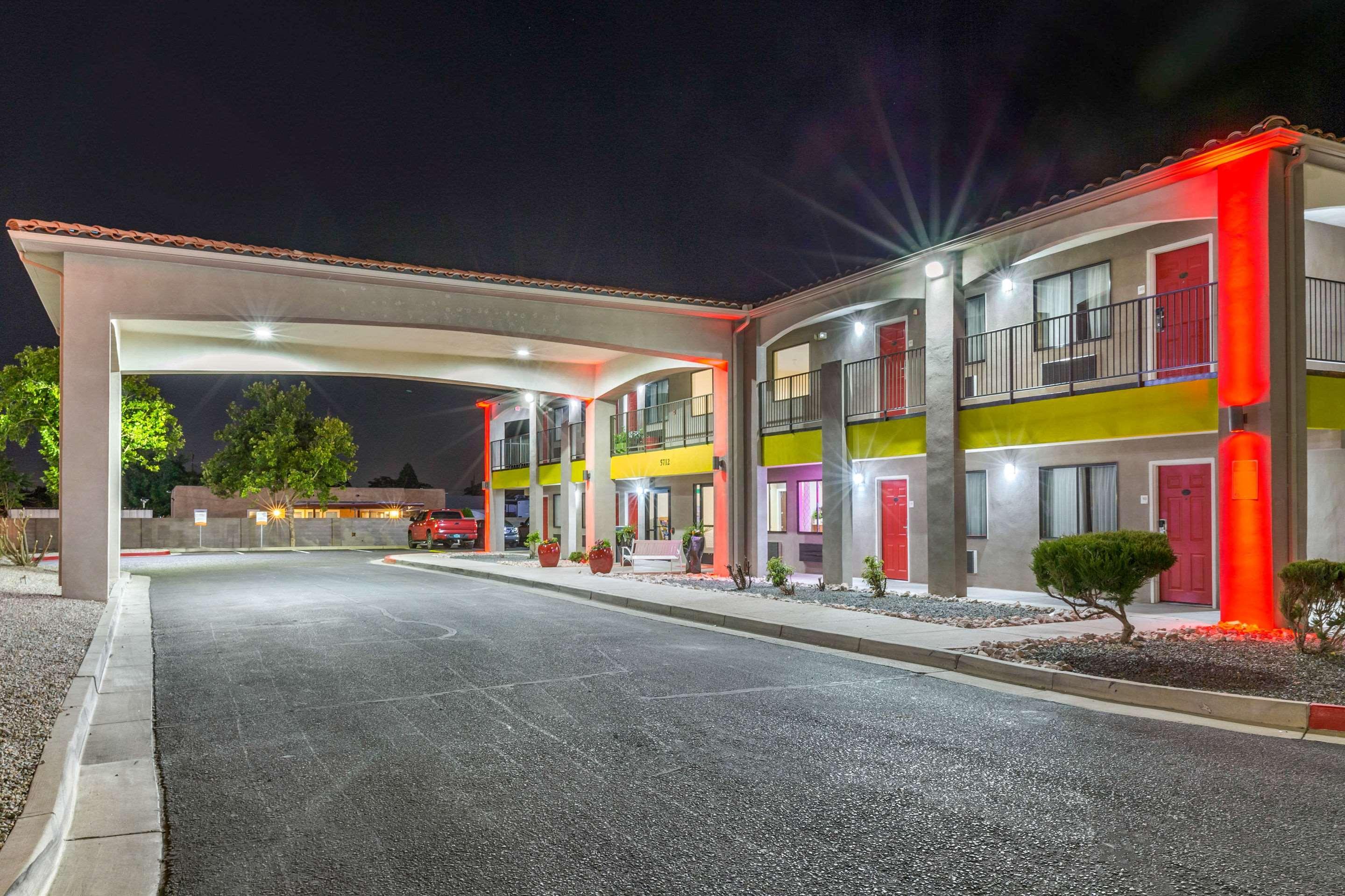 Econo Lodge West - Coors Blvd Albuquerque Eksteriør billede